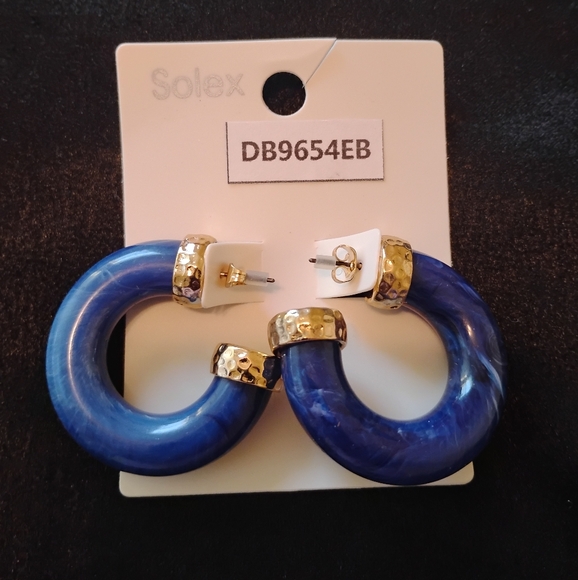 Jewelry - Womens earrings hoops blue round shaped pierced dangly